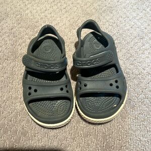 Crocs grey walker
